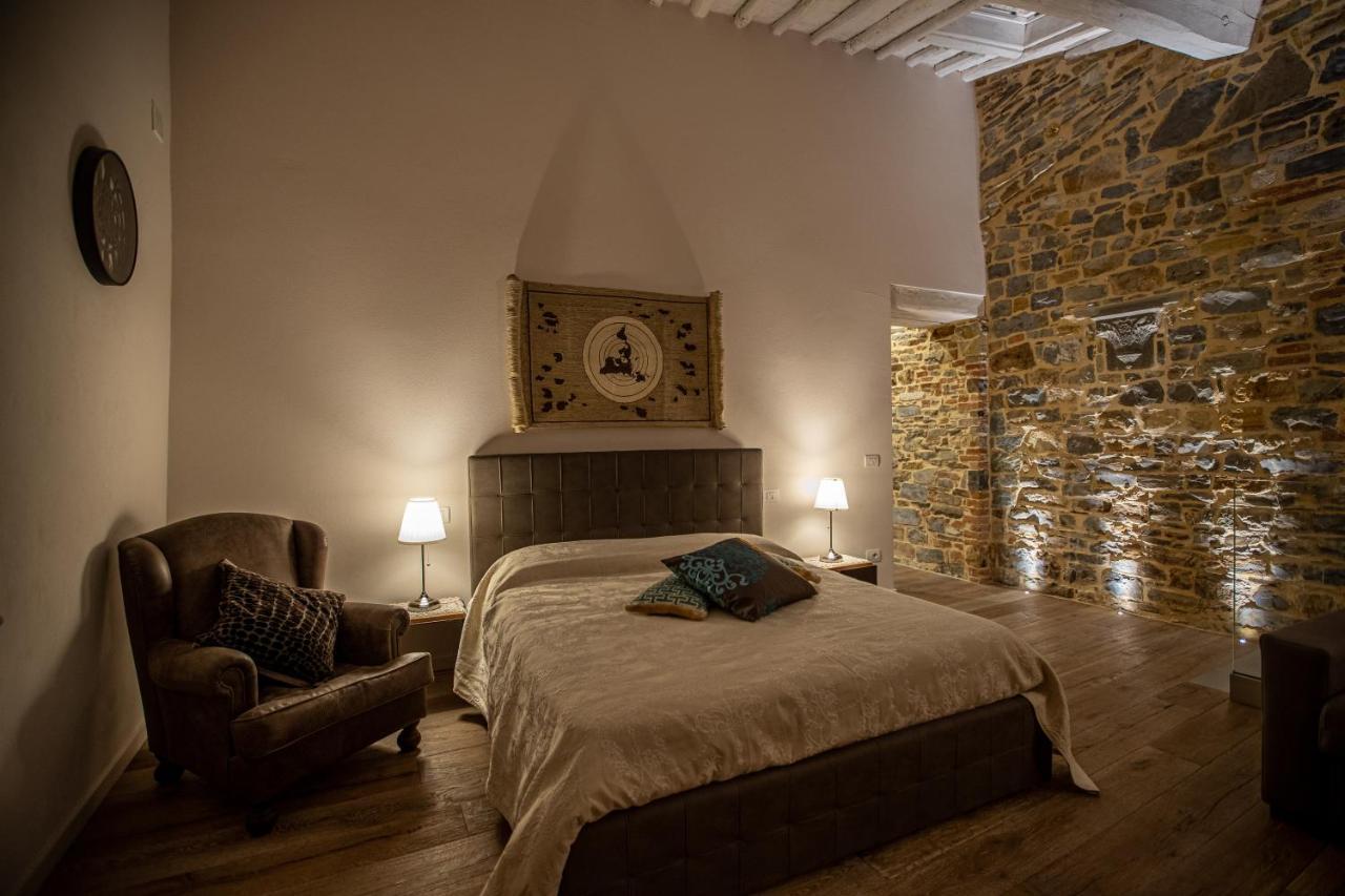 Old Medieval Apartment San Donato in Poggio Zewnętrze zdjęcie